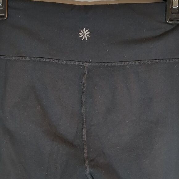 Athleta Black Capris Leggings Size Small - Picture 4 of 7